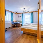 شقة Haus Hubertus